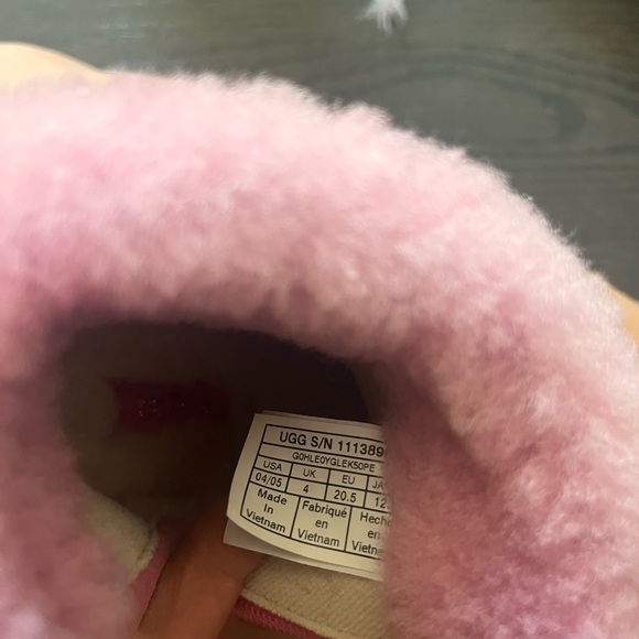 Toddler Pink size 4/5 UGG BOOTS - Picture 4 of 6